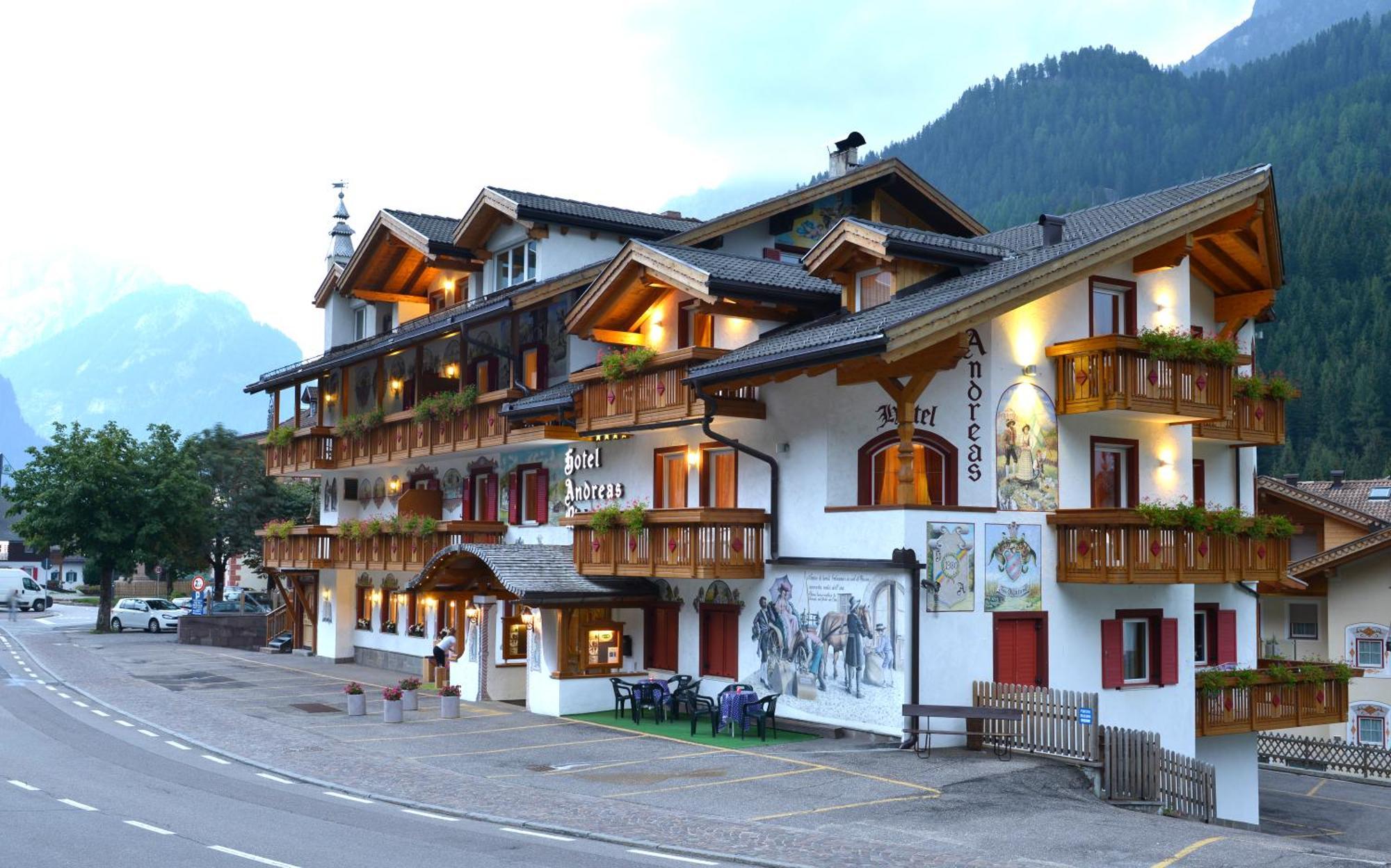 Hotel B&B Andreas Canazei Exterior foto