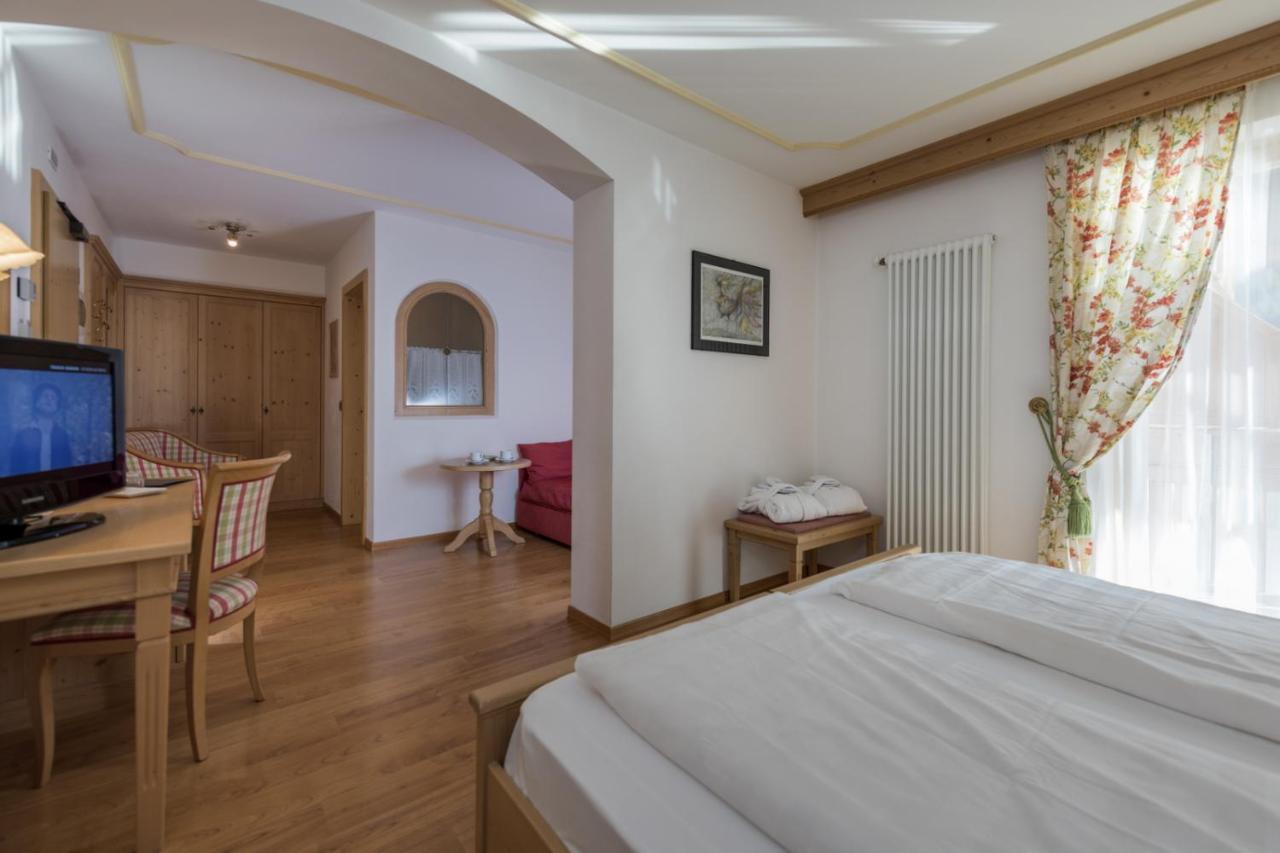 Hotel B&B Andreas Canazei Exterior foto